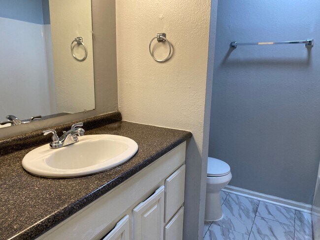 Building Photo - 22 Brianfield Cv