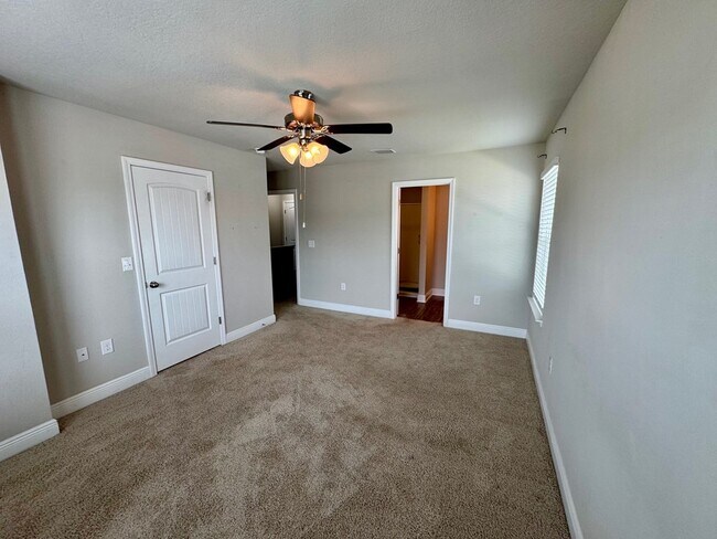Building Photo - 5736 Callaway Cir