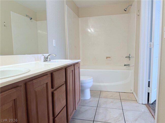 Building Photo - 5855 Valley Dr