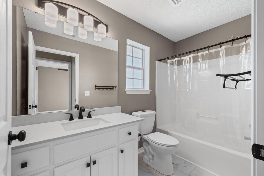 Building Photo - 2544 Portobella Pl