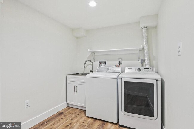 Building Photo - 2314 Wheystone Ct