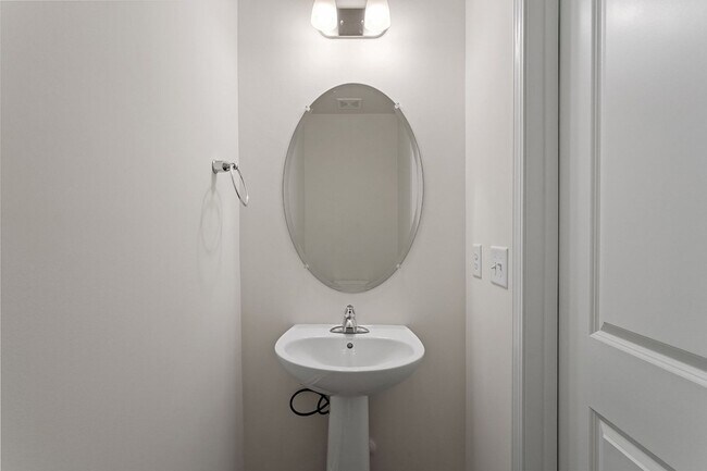 Building Photo - 61 Clear Bead Ct
