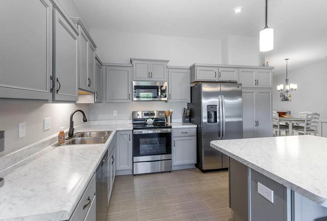 Building Photo - 7612 Woodhaven Ct