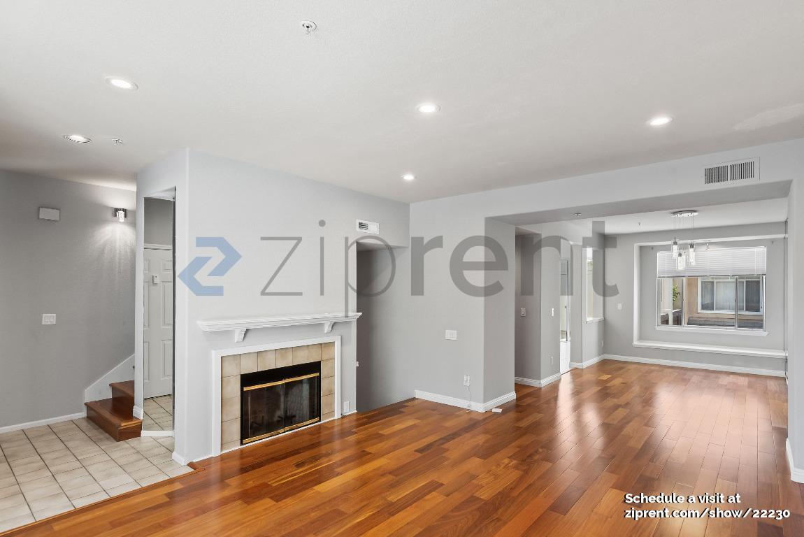 Building Photo - 437 Camille Cir