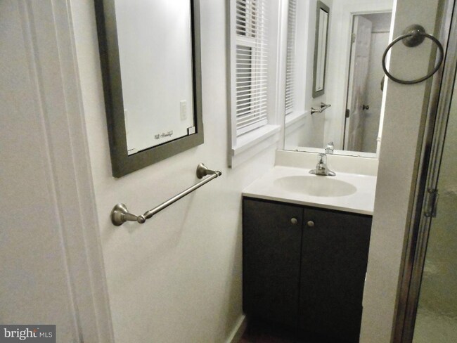 Building Photo - 169 Engle Ln