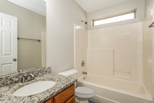 Building Photo - 3544 Glenfalls Dr