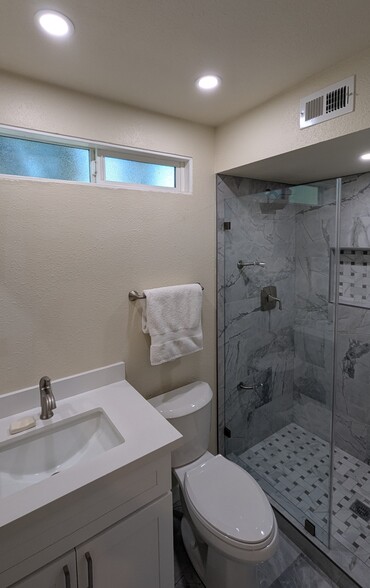 remodeled bathroom 2 with marble - 21500 Califa St