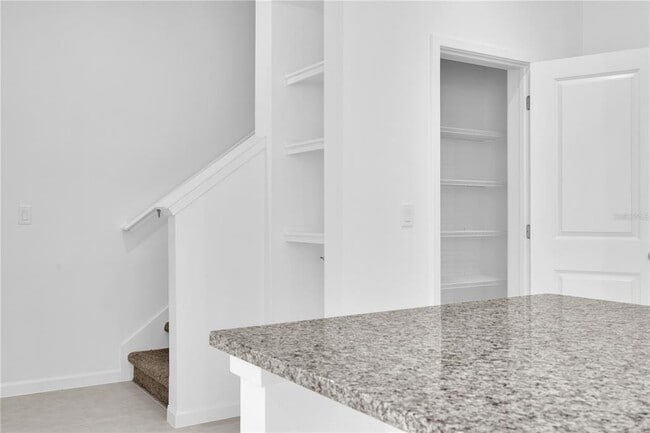 Building Photo - 9656 Peace Dr