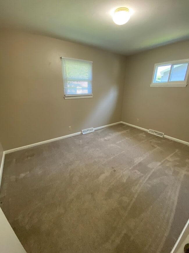 Building Photo - 1953 S Missouri Ave