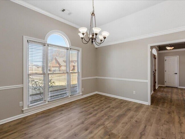 Building Photo - 615 Jockey Cove