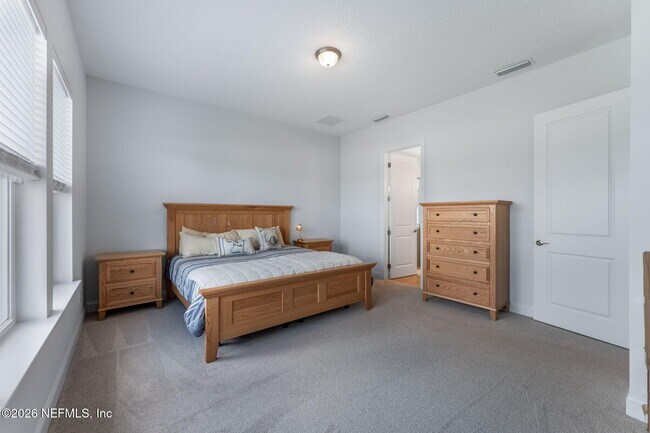 Building Photo - 281 Pne Grv Pt