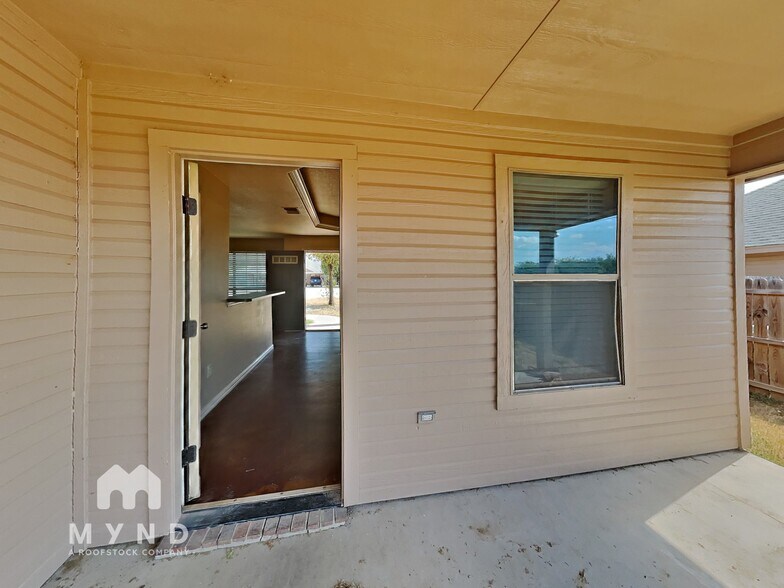 Building Photo - 125 Jolin Ln