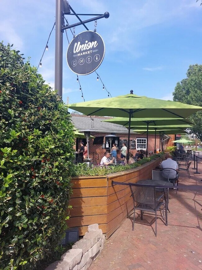 Building Photo - Charming 3BR House in Richmond