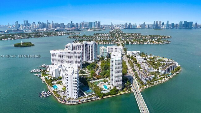 Building Photo - 5 Island Ave