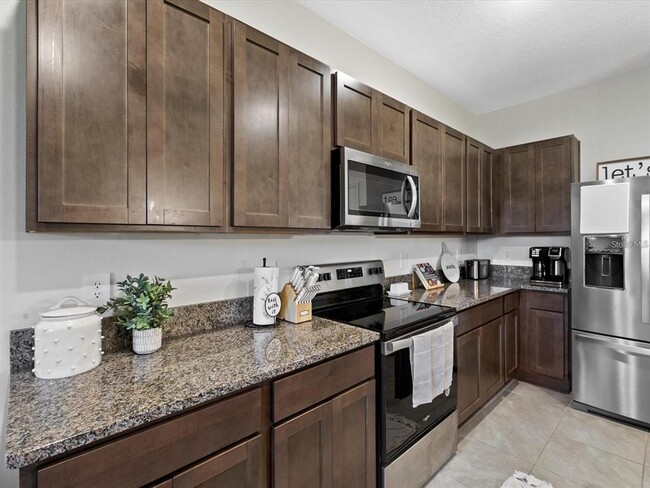 Building Photo - 8689 Milestone Dr