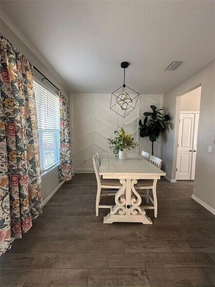 Building Photo - 33805 Astoria Cir