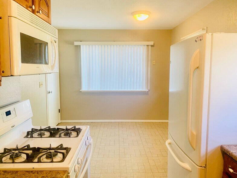 Galley Kitchen - 1505 Wilderness Dr