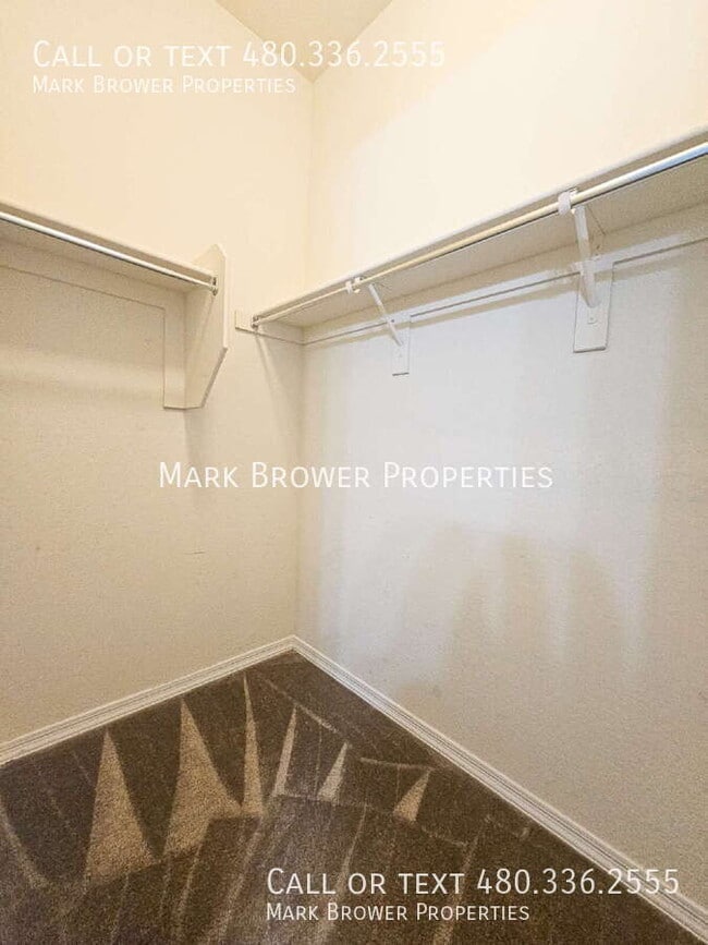 Building Photo - 3345 E Indigo St