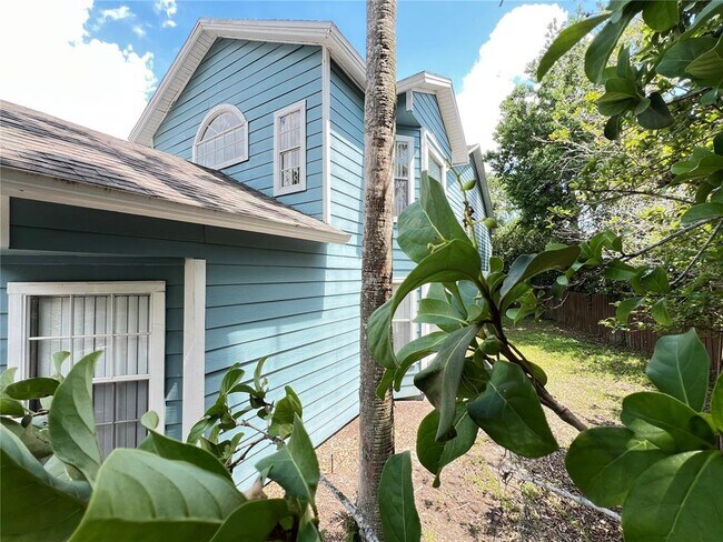 Building Photo - 8710 Rain Forest Pl