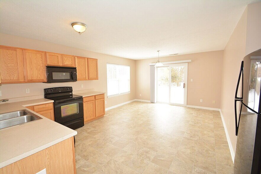 Building Photo - 1334 Fall Ridge Dr