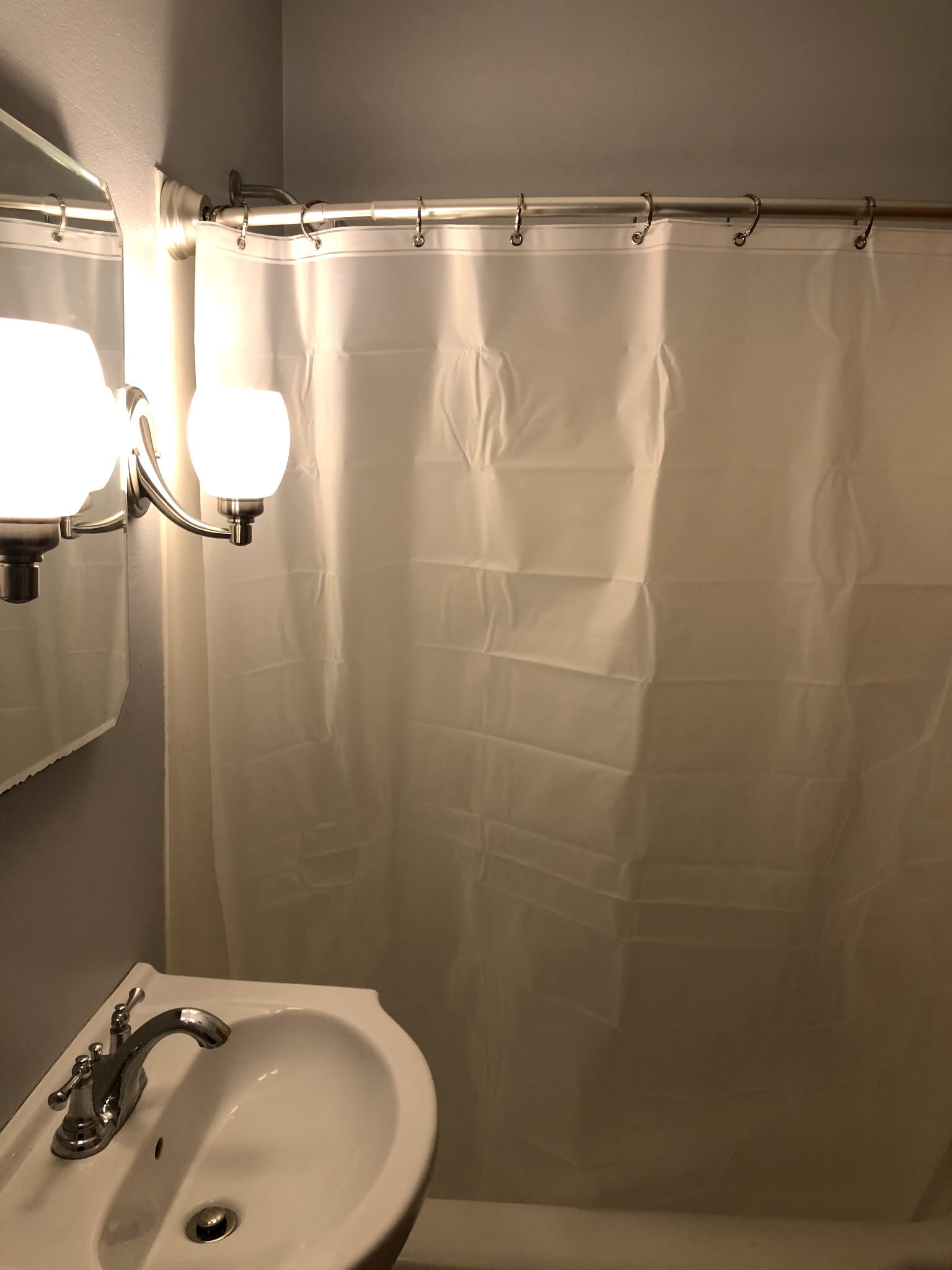 Building Photo - 307 4th St E