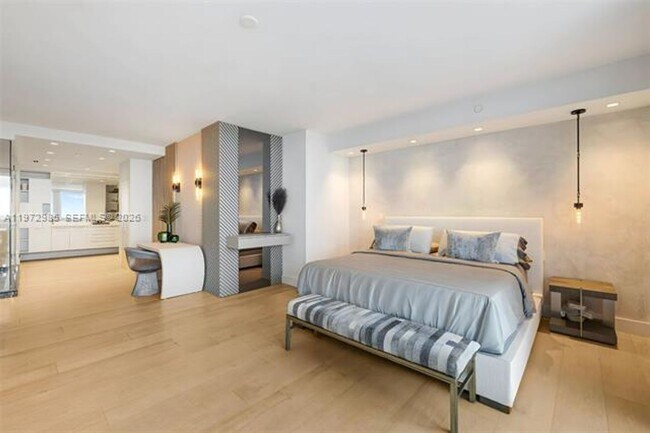 Building Photo - 400 Alton Rd