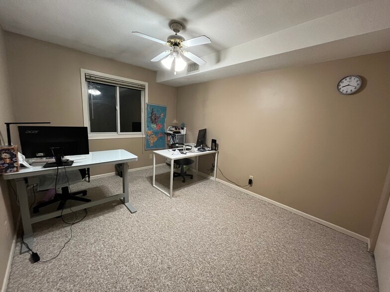 Building Photo - 313 Woodside Dr