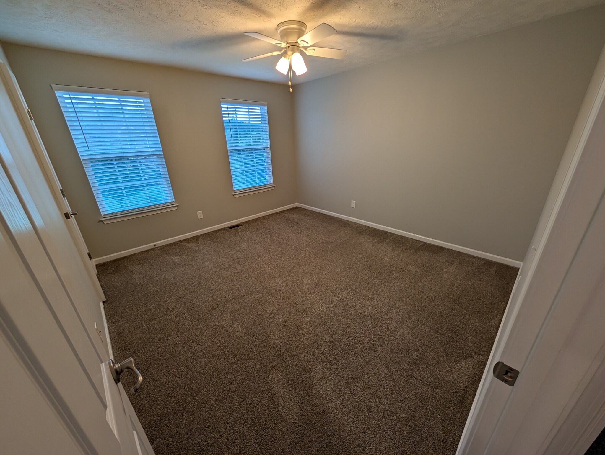 Bed 3 - 10452 Joyce Ct
