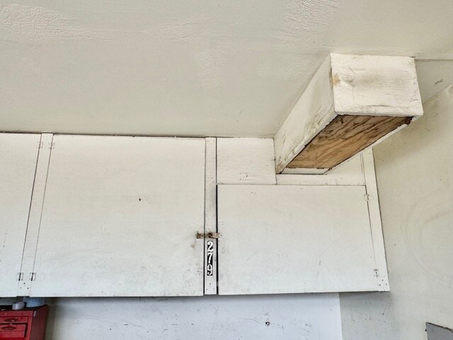 Building Photo - 279 S Evergreen Dr