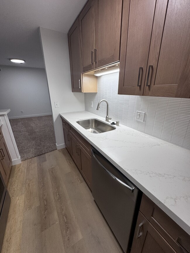 Building Photo - 6314 Friars Rd