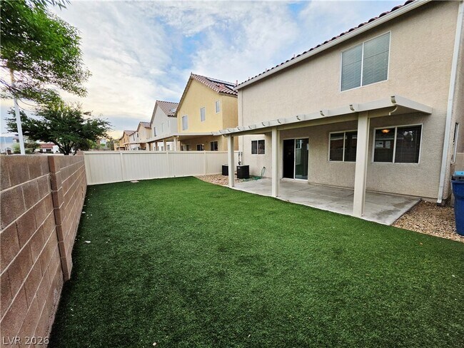 Building Photo - 8327 Fort Hallock Ave