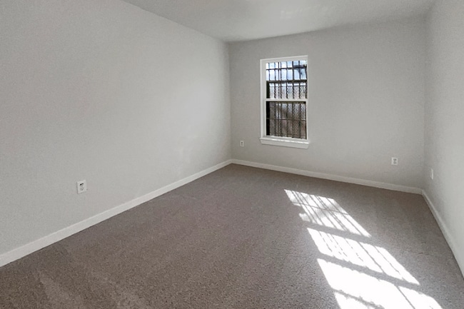 Building Photo - 4640 Corregidor St