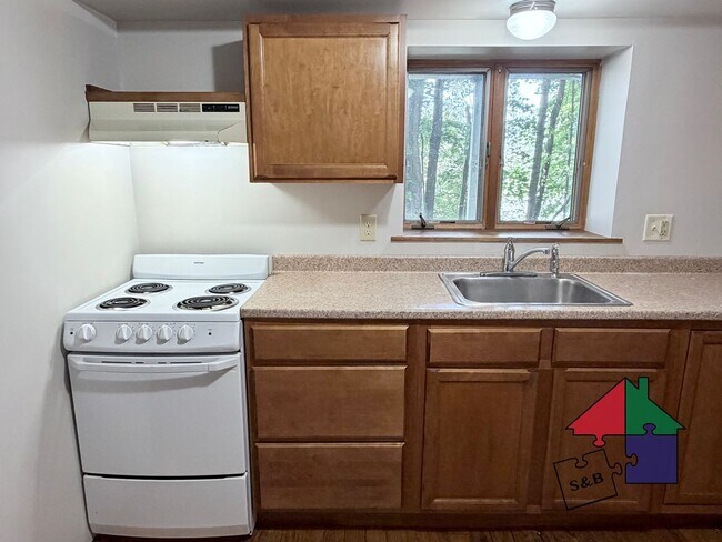 Building Photo - 34 Highland Ave