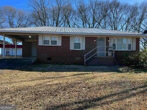 Building Photo - 60 Azalea Dr