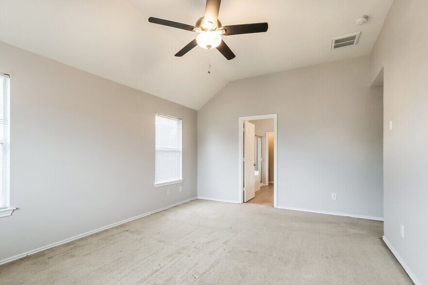 Building Photo - 13030 Sandhill Park Ln