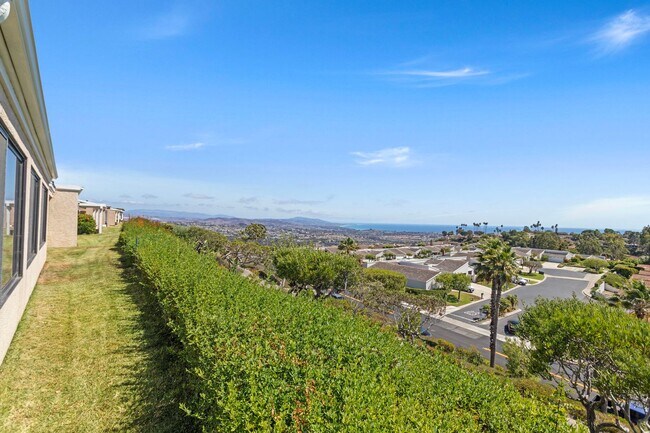 Building Photo - Stunning *VIEW* home for rent in desirable...