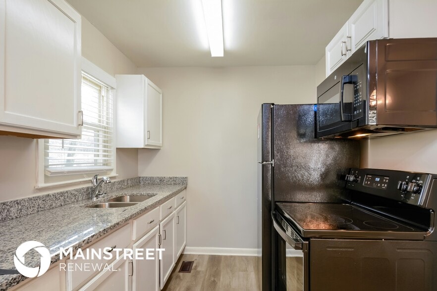 Building Photo - 112 Rand Cir