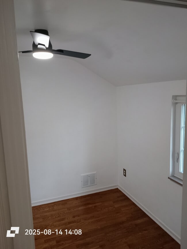 Building Photo - 5115 Daube Dr