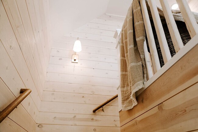 Building Photo - 2111 Loretta Parker Lane