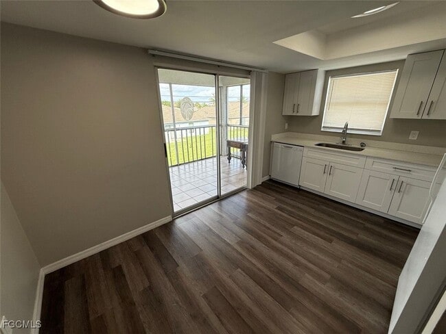 Building Photo - 3705 Country Club Blvd