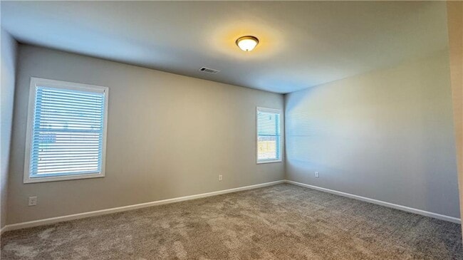 Building Photo - 4587 Silver Oak Dr SW