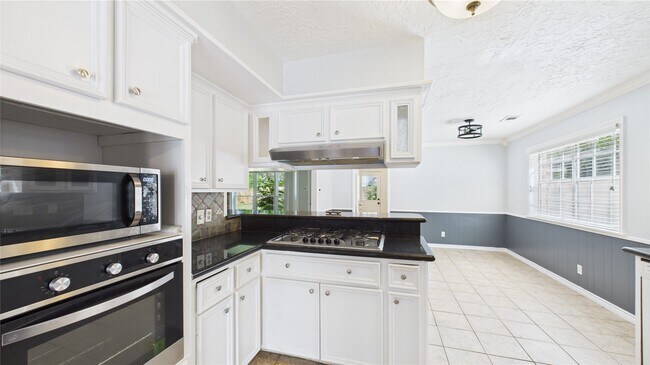 Building Photo - 1107 Verret Ln