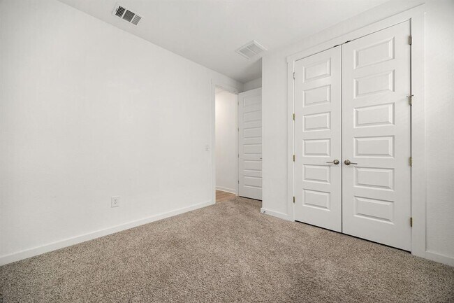 Building Photo - 904 Balsora Cv