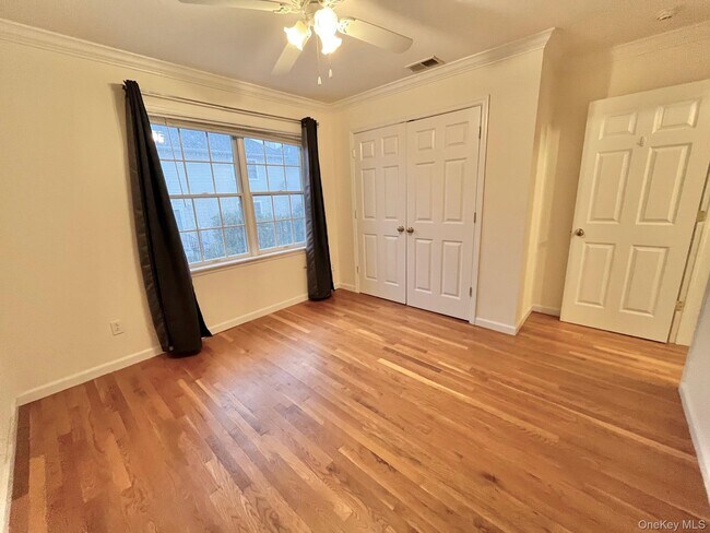 Building Photo - 153 Montgomery Ave