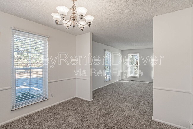 Building Photo - 2407 S Dawson Way