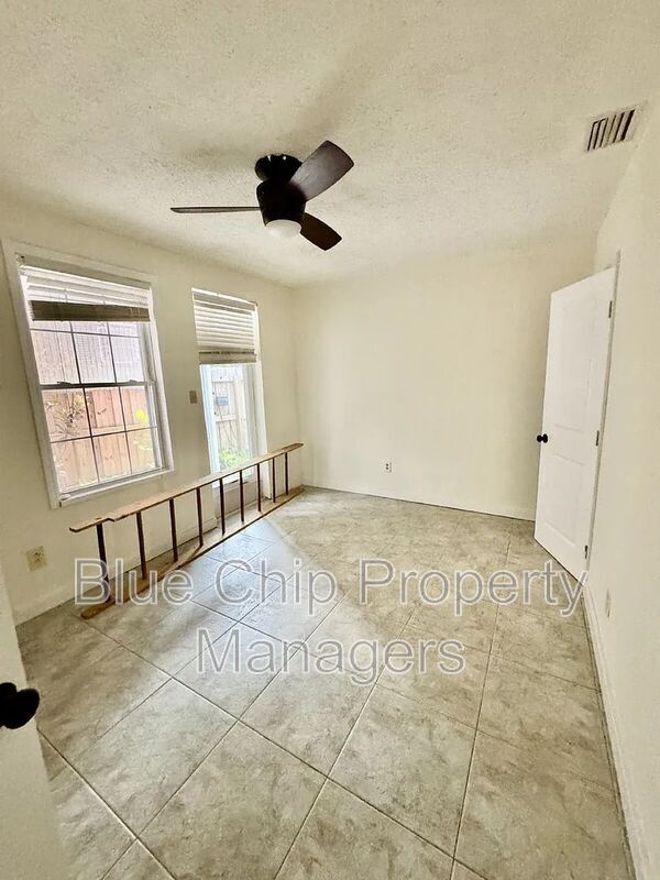 Building Photo - 43 Aegean Ave
