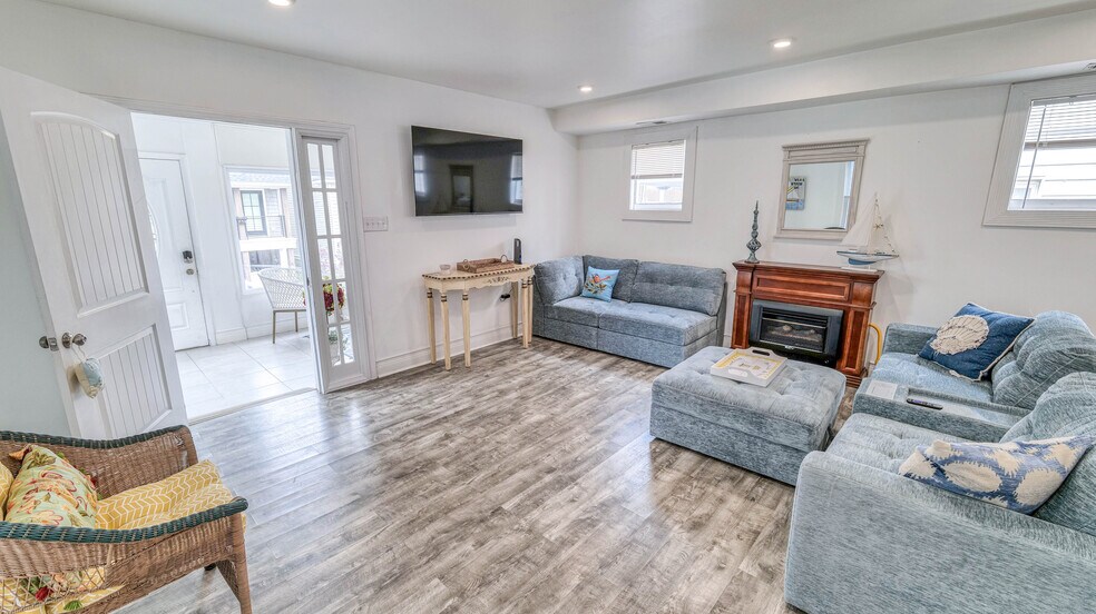 Building Photo - 14 N Vassar Sq