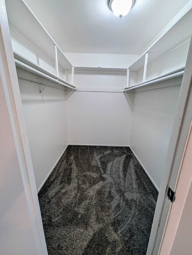 Building Photo - COMING SOON — Beautifully Remodeled 3-Bedroom Townhouse Near GCU