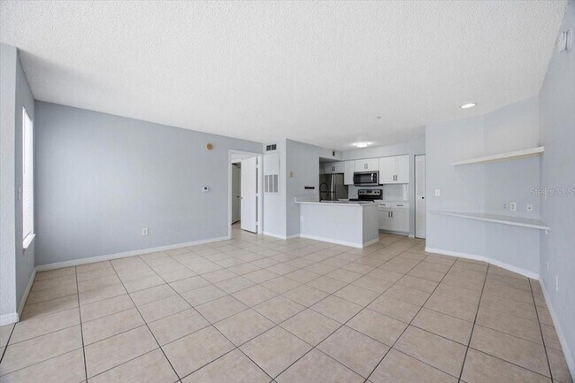 Building Photo - 2213 Grand Cayman Ct