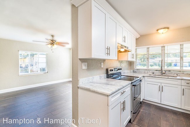 Building Photo - 3 br, 1 bath House - 4675 20TH AVE S